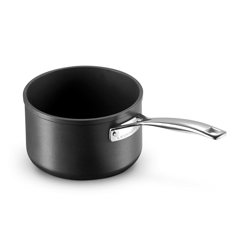 Le Creuset - Aluminium Profitopf Stielkasserole - Antihaft - in 3 Größen - Der Spezialtopf aus der internationalen Küche. Le Creuset - Aluminium Profitopf Stielkasserole - Antihaft - in 3 Größen - Der Spezialtopf aus der internationalen Küche.