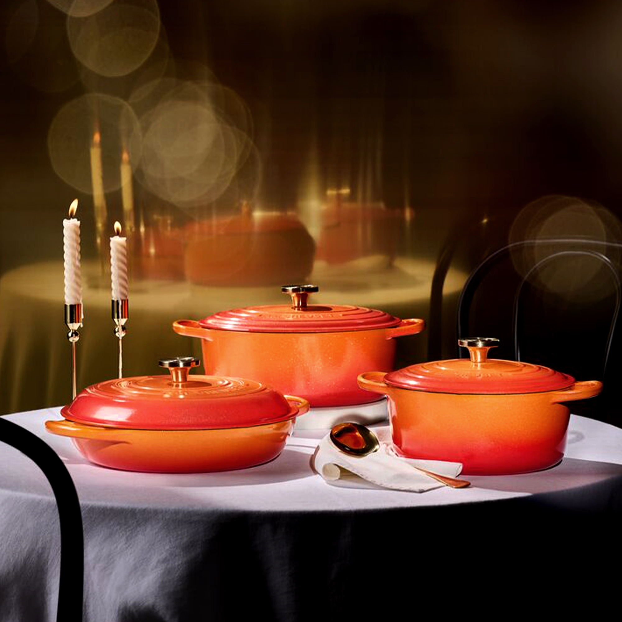 Le Creuset - Signature Bräter Oval 29 cm - FLAMME DORÉE Le Creuset - Signature Bräter Oval 29 cm - FLAMME DORÉE