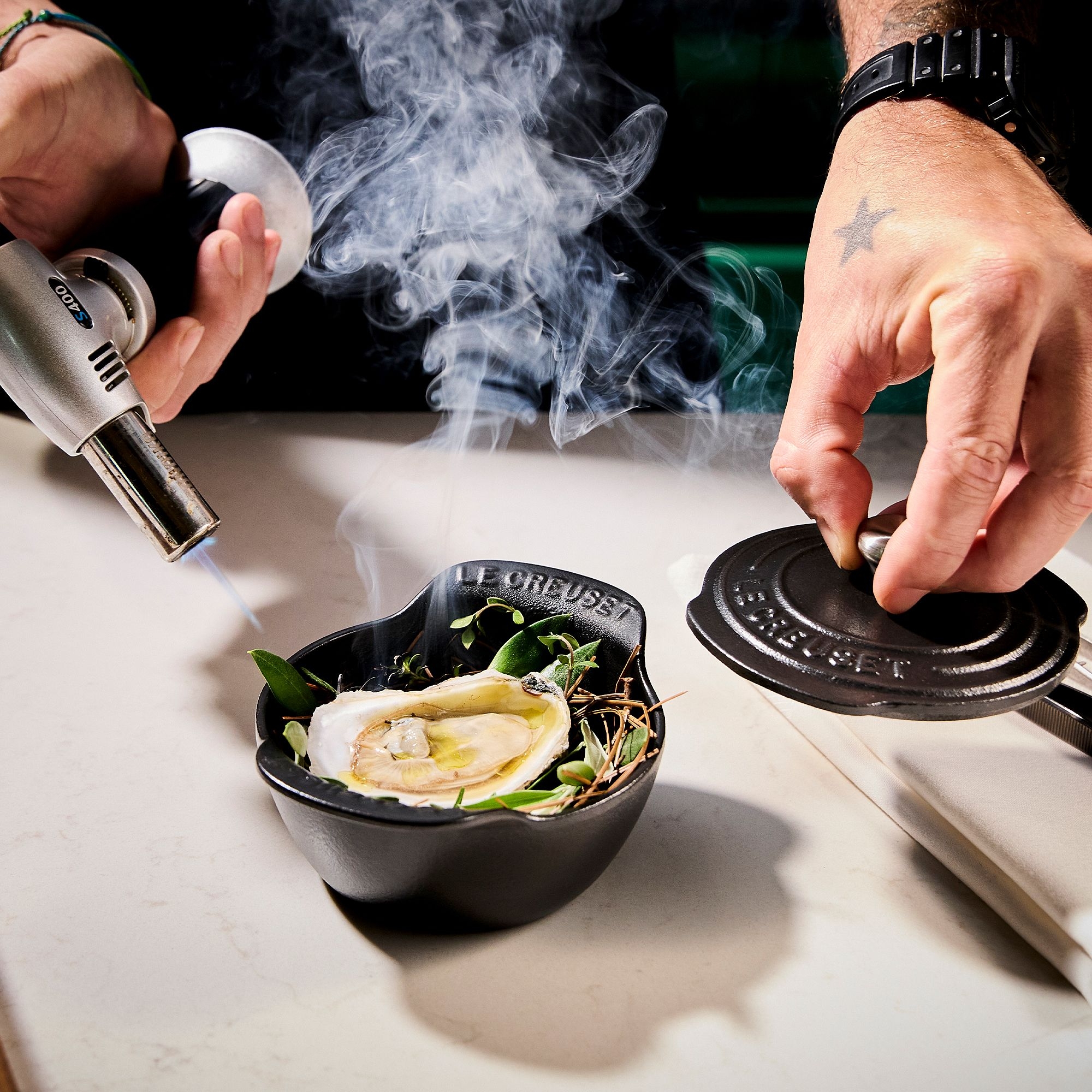 Le Creuset - Mini cocotte set of 4 with lid - Black matt - Gourmand Collection Le Creuset - Mini cocotte set of 4 with lid - Black matt - Gourmand Collection