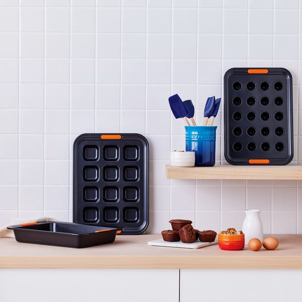 Le Creuset - Mini Cannelé Tray 20 Le Creuset - Mini Cannelé Tray 20