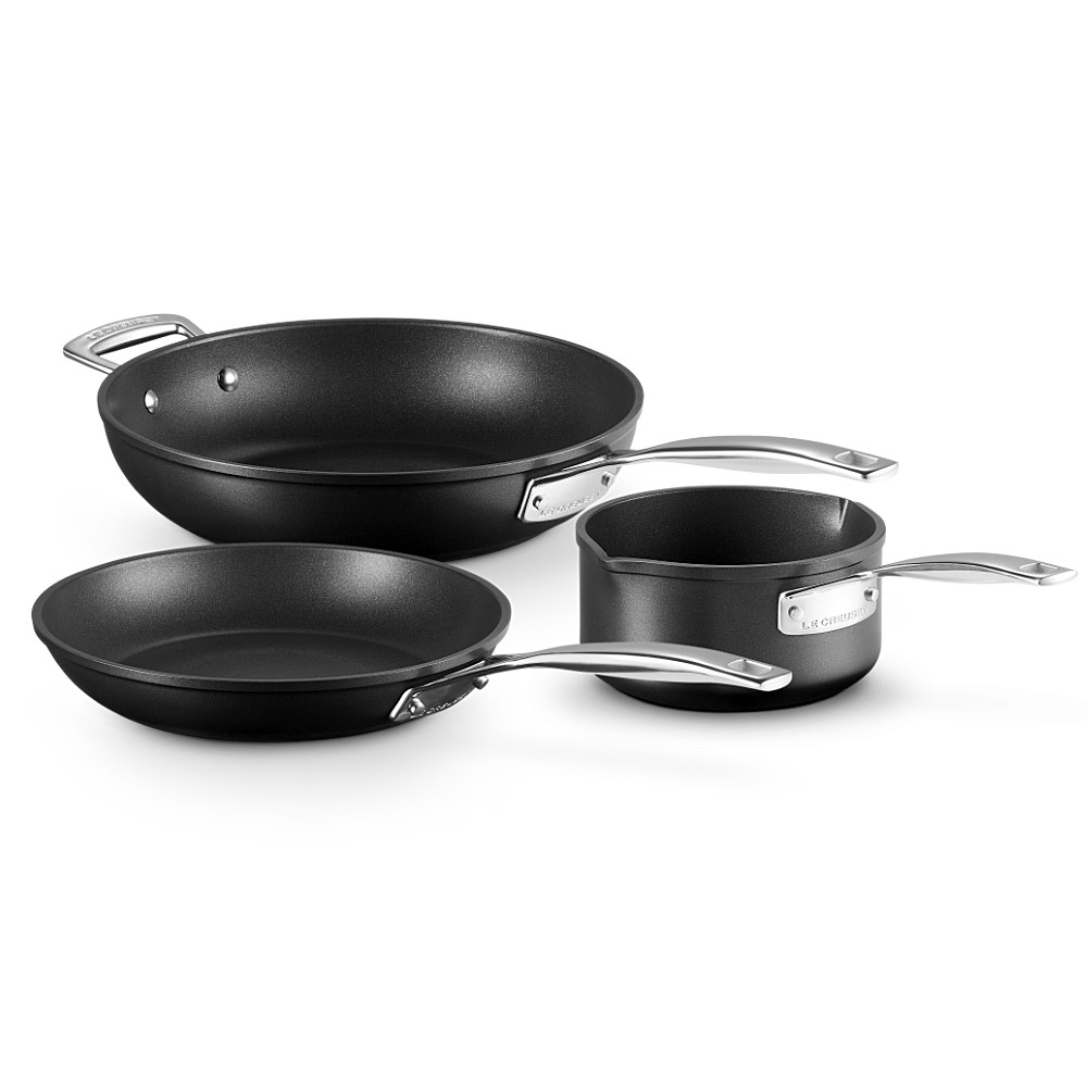 Le Creuset - Toughened Non-Stick 3-piece Cookware Set Le Creuset - Toughened Non-Stick 3-piece Cookware Set