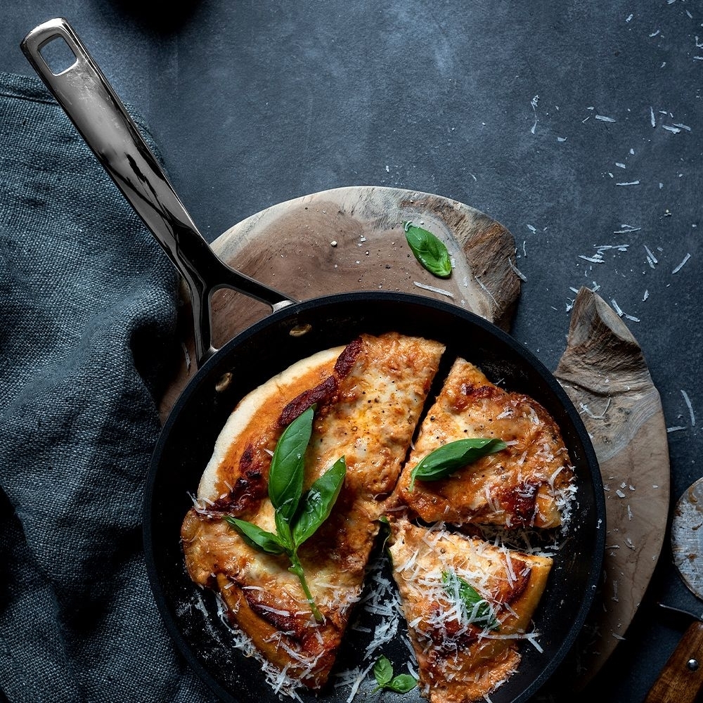 Le Creuset - Aluminium Pfanne flach - Antihaft Le Creuset - Aluminium Pfanne flach - Antihaft