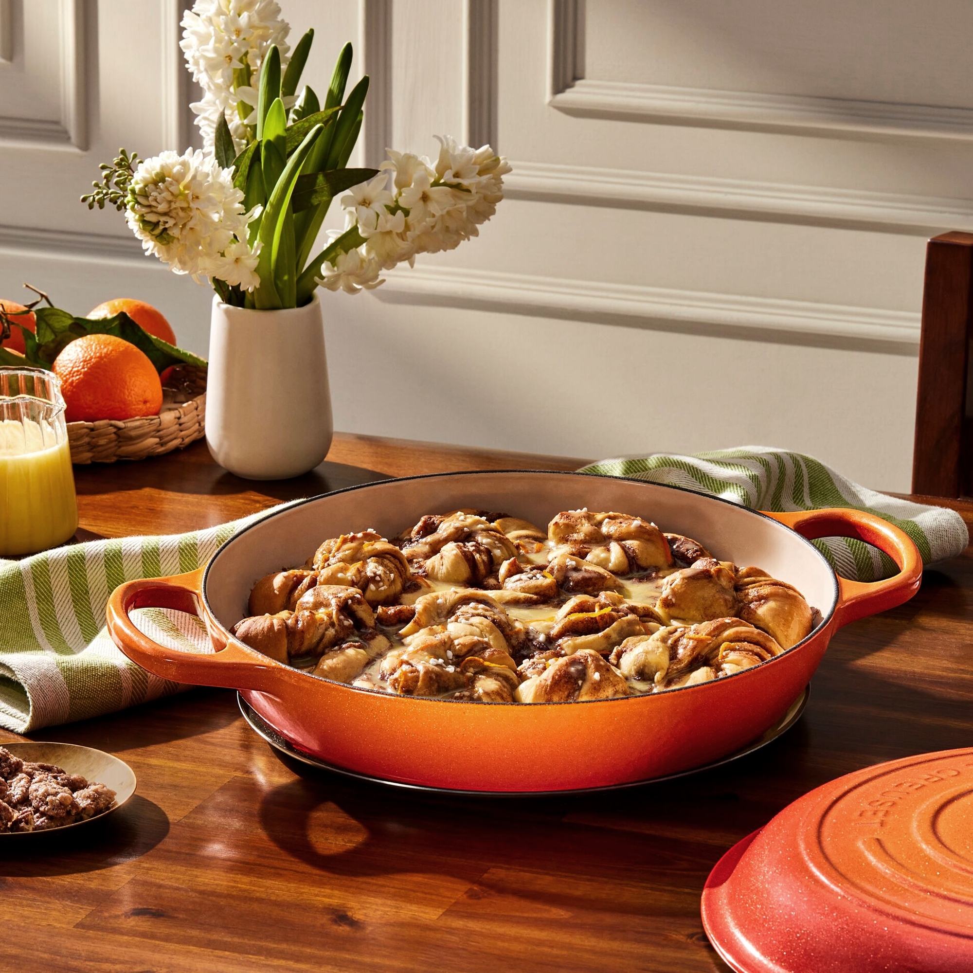 Le Creuset - Signature Bräter Oval 29 cm - FLAMME DORÉE Le Creuset - Signature Bräter Oval 29 cm - FLAMME DORÉE