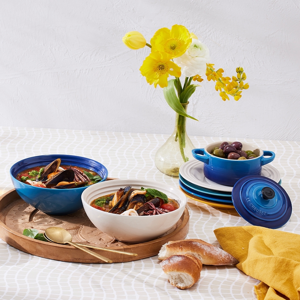 Le Creuset - Set of 4 Petite Casseroles - Rivera Collection Le Creuset - Set of 4 Petite Casseroles - Rivera Collection