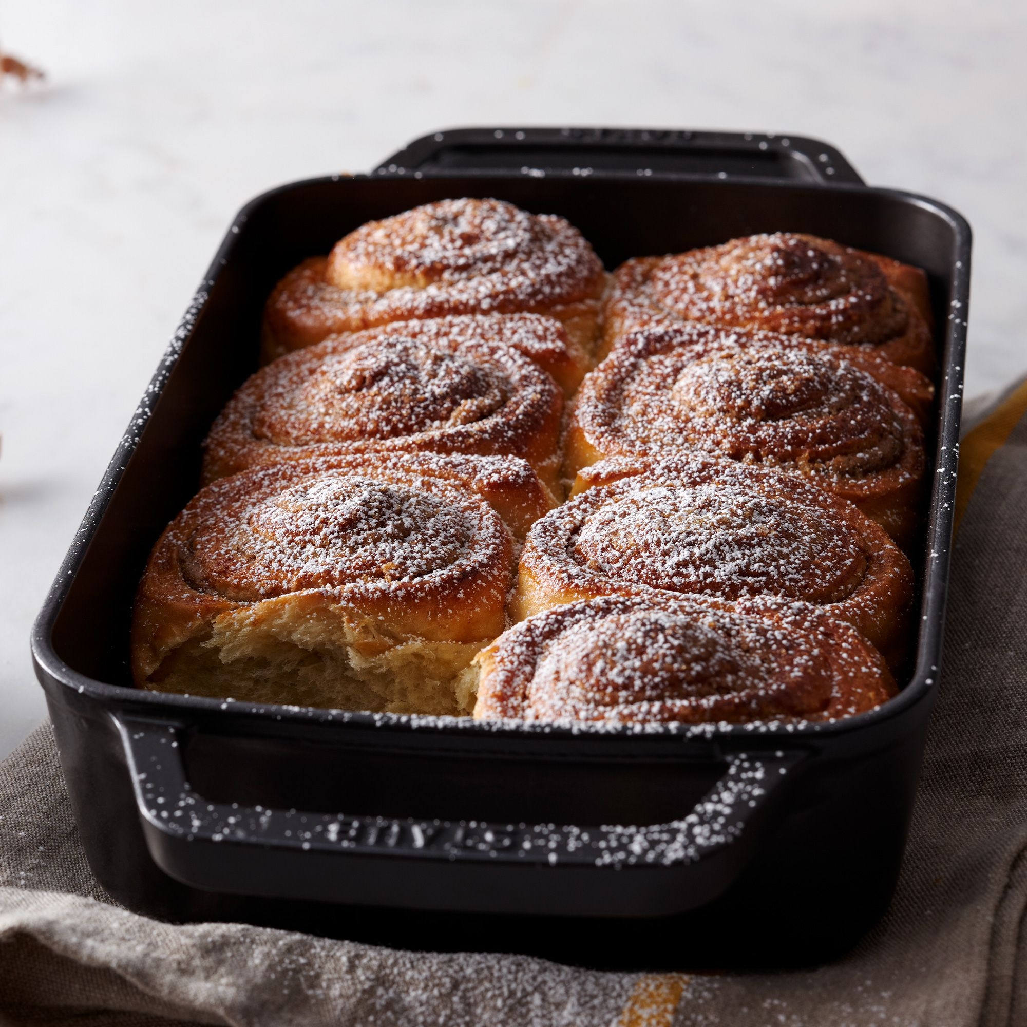 STAUB - Auflaufform, 30 x 20 cm | Gusseisen | Schwarz STAUB - Auflaufform, 30 x 20 cm | Gusseisen | Schwarz