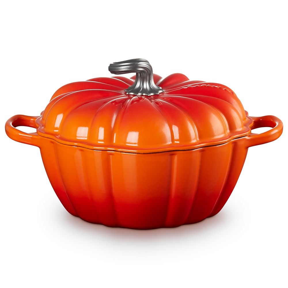 Le Creuset - Kürbis Bräter Signature 24 cm - Ofenrot Le Creuset - Kürbis Bräter Signature 24 cm - Ofenrot