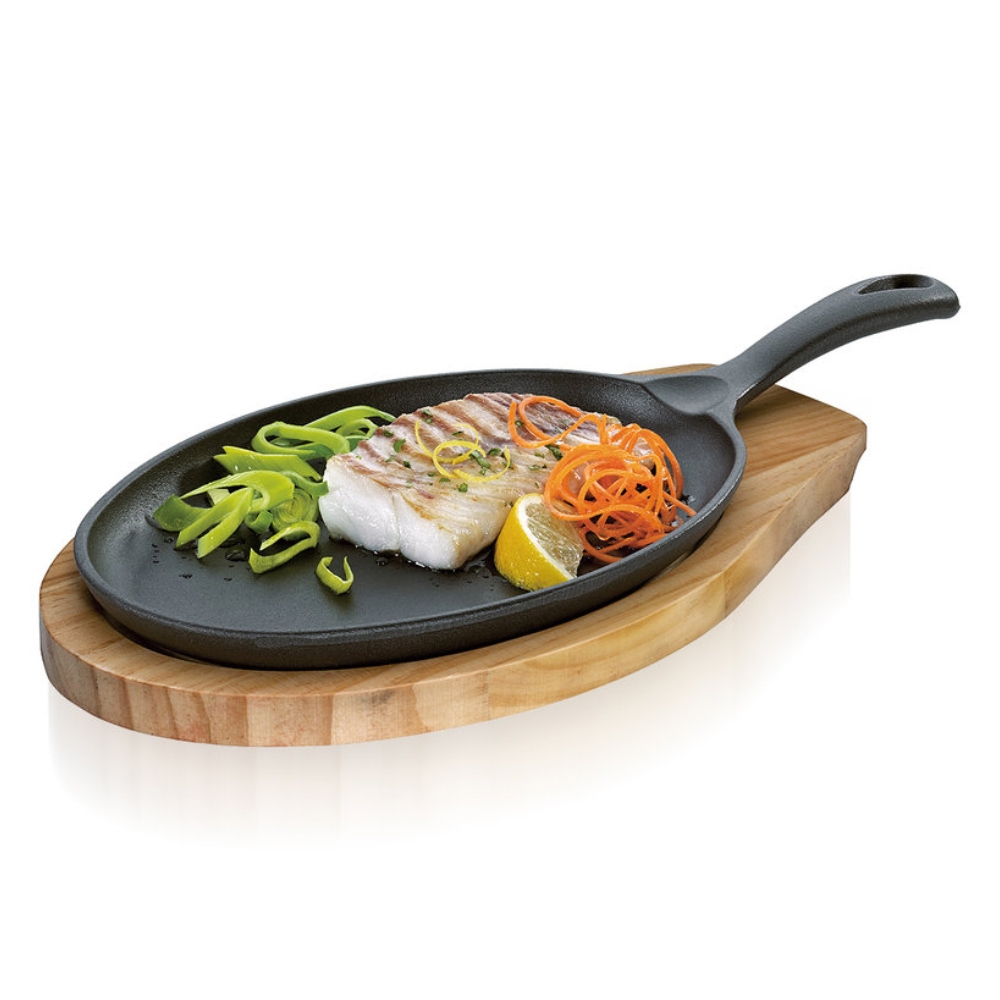 Küchenprofi - BBQ Servierpfanne oval mit Holzbrett