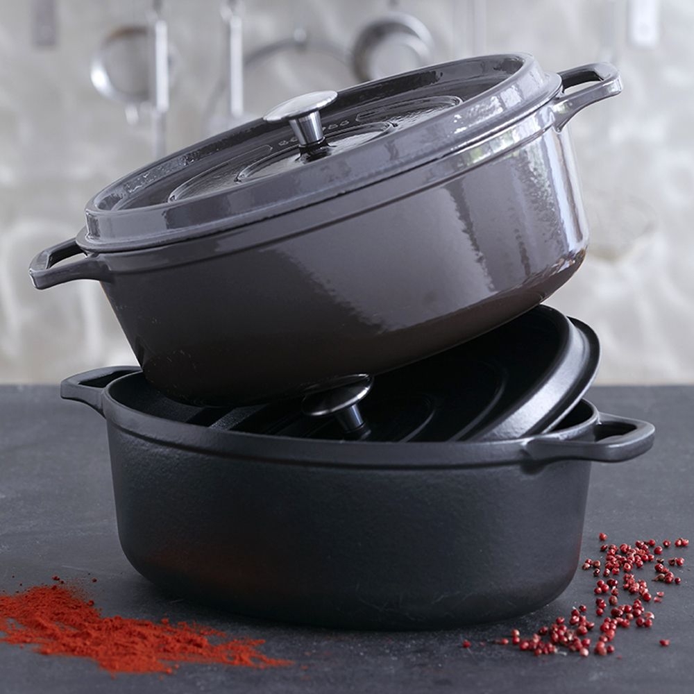 Invicta - Oval Casserole - Cast Iron - Red