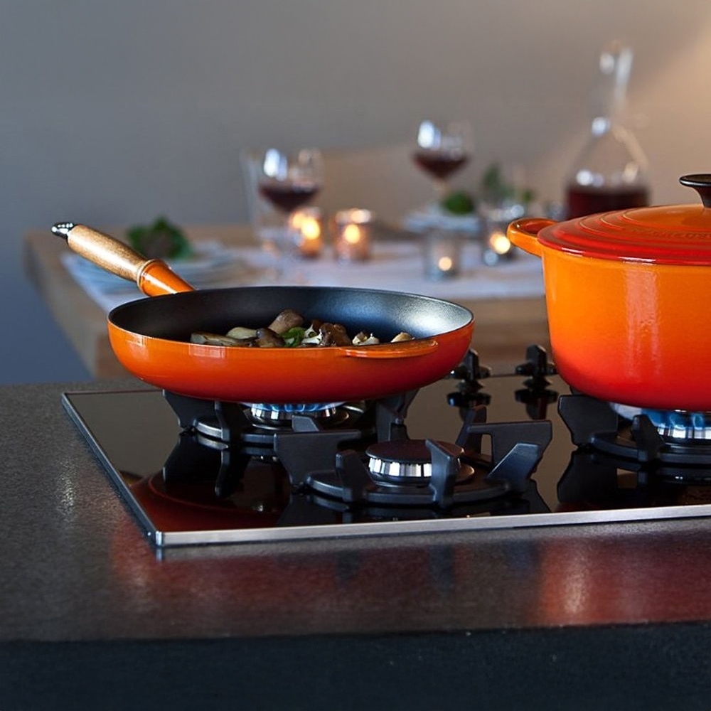 Le Creuset - Bratpfanne mit Holzgriff  24 cm Le Creuset - Bratpfanne mit Holzgriff  24 cm