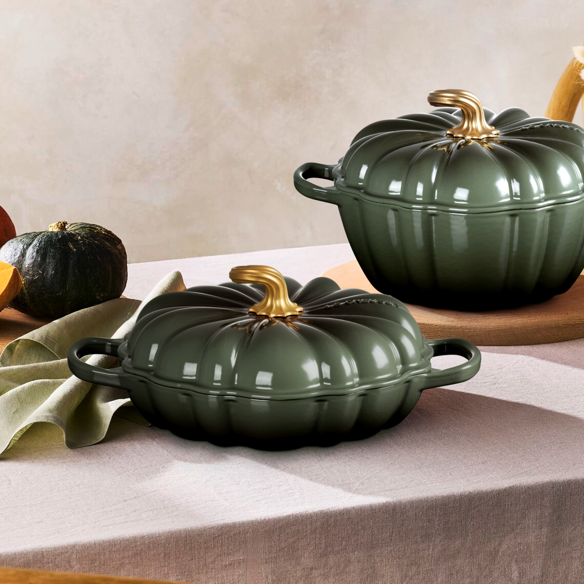 Le Creuset - Gourmet-Profitopf Kürbis 28 cm 2,5 L - Thyme Le Creuset - Gourmet-Profitopf Kürbis 28 cm 2,5 L - Thyme