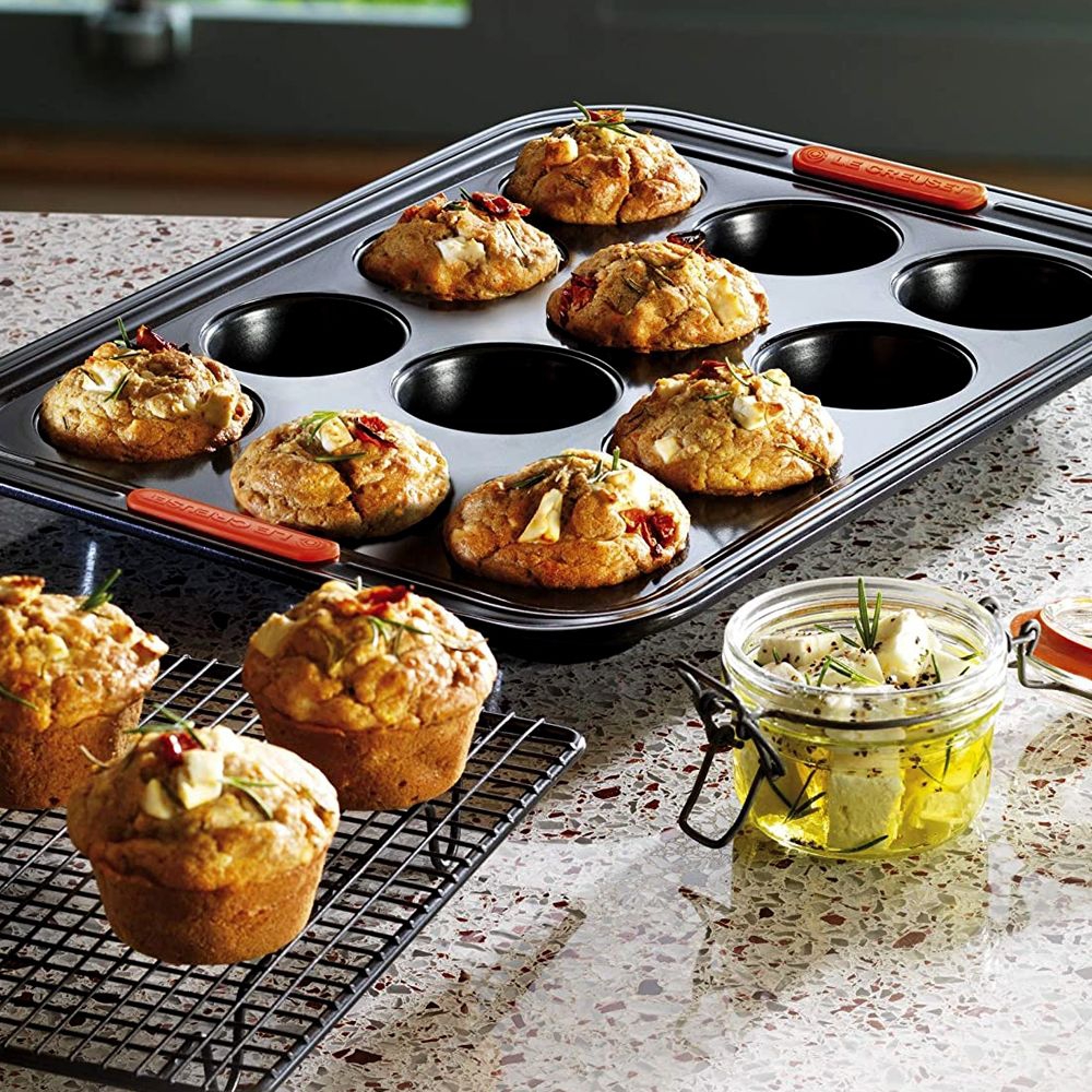 Le Creuset - 12 Cup Muffin Tray - 30 x 23 cm