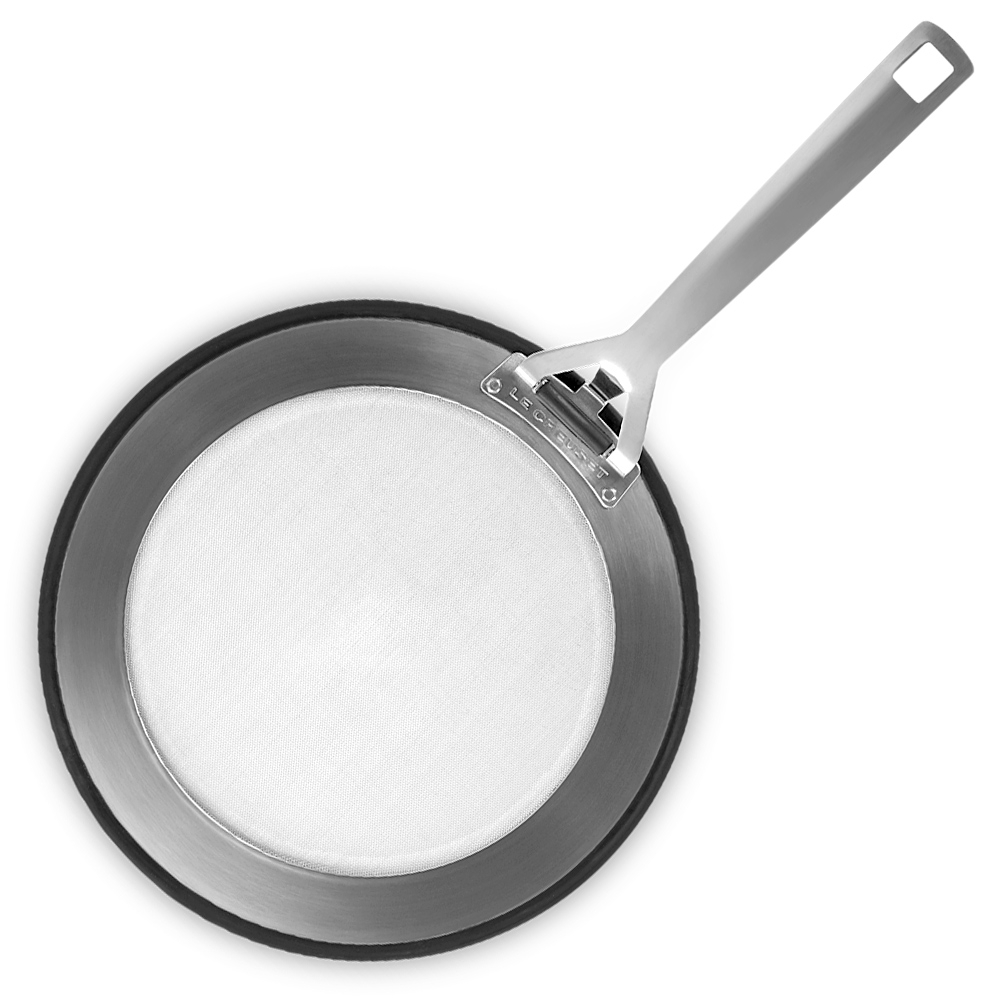 Le Creuset - Splatter Guard available in 2 Sizes Le Creuset - Splatter Guard available in 2 Sizes