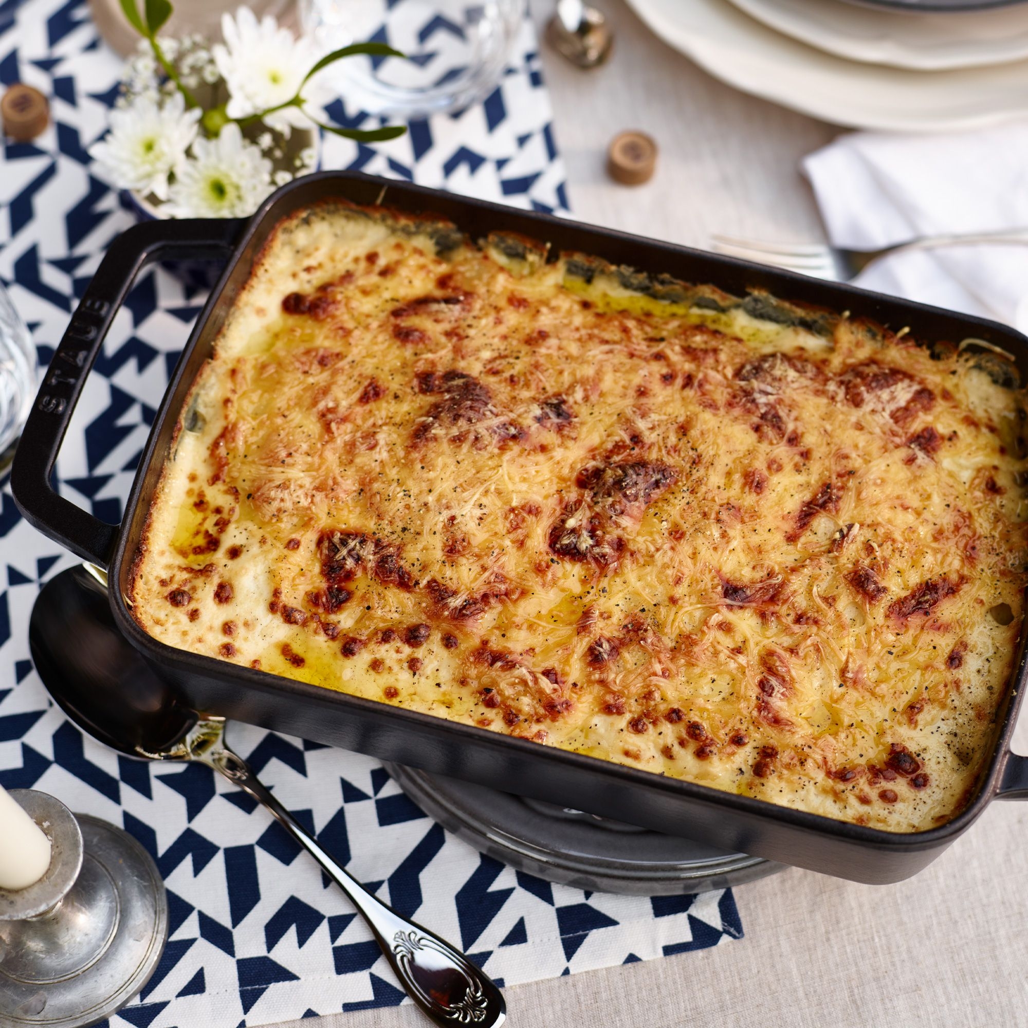 STAUB - Casserole dish, 30 x 20 cm | Cast iron | Black