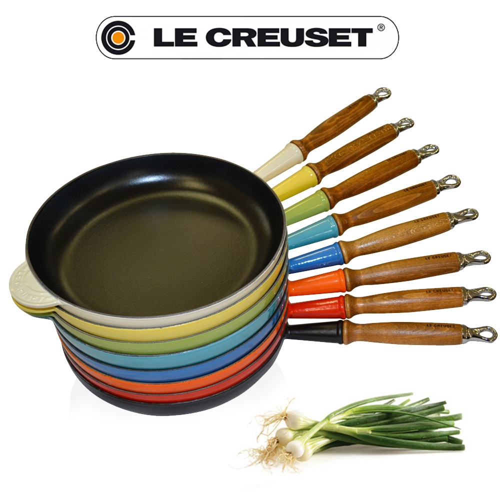 Le Creuset - Frypan with wooden handle - 28 cm