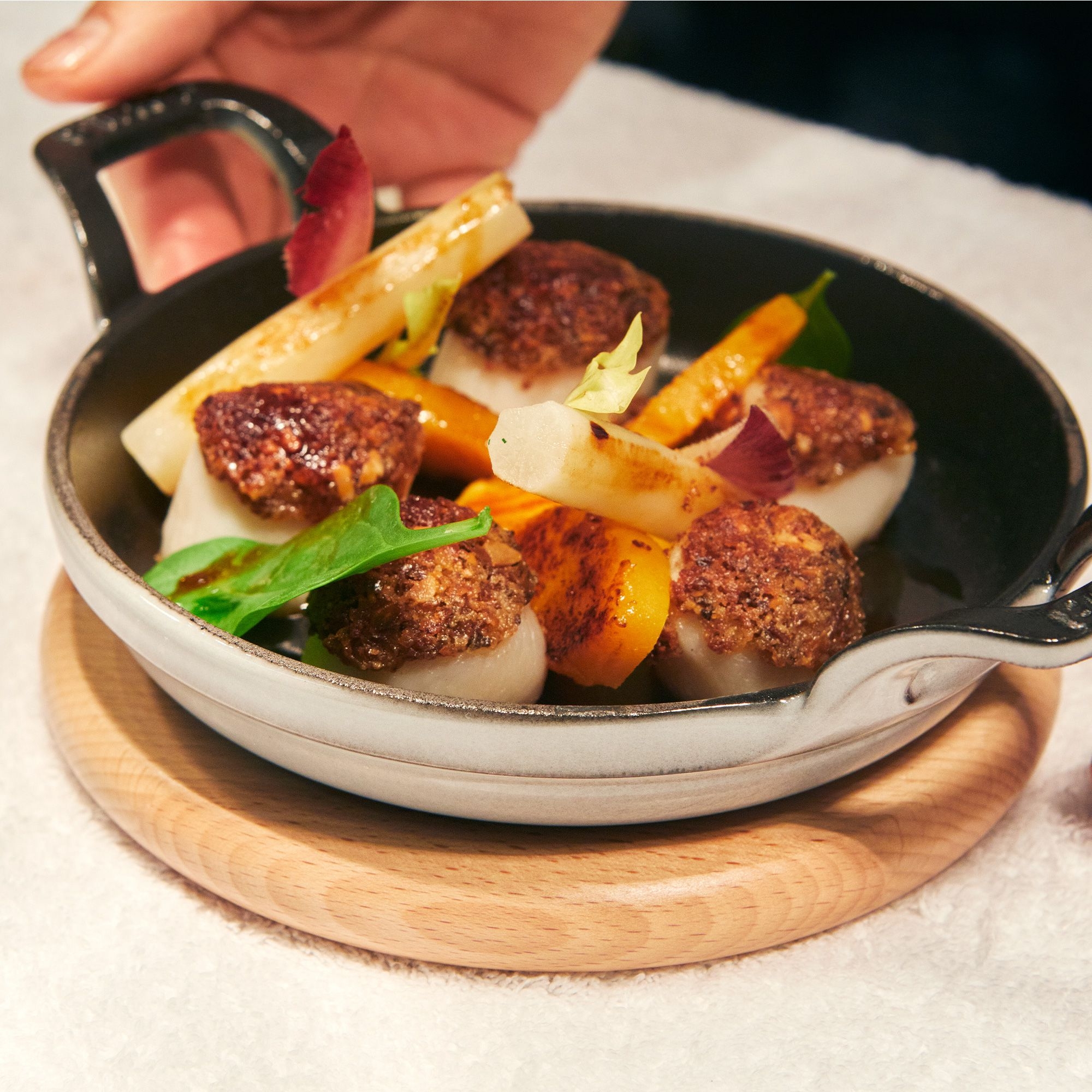 STAUB - magnetischer Topfuntersetzer | 15 cm