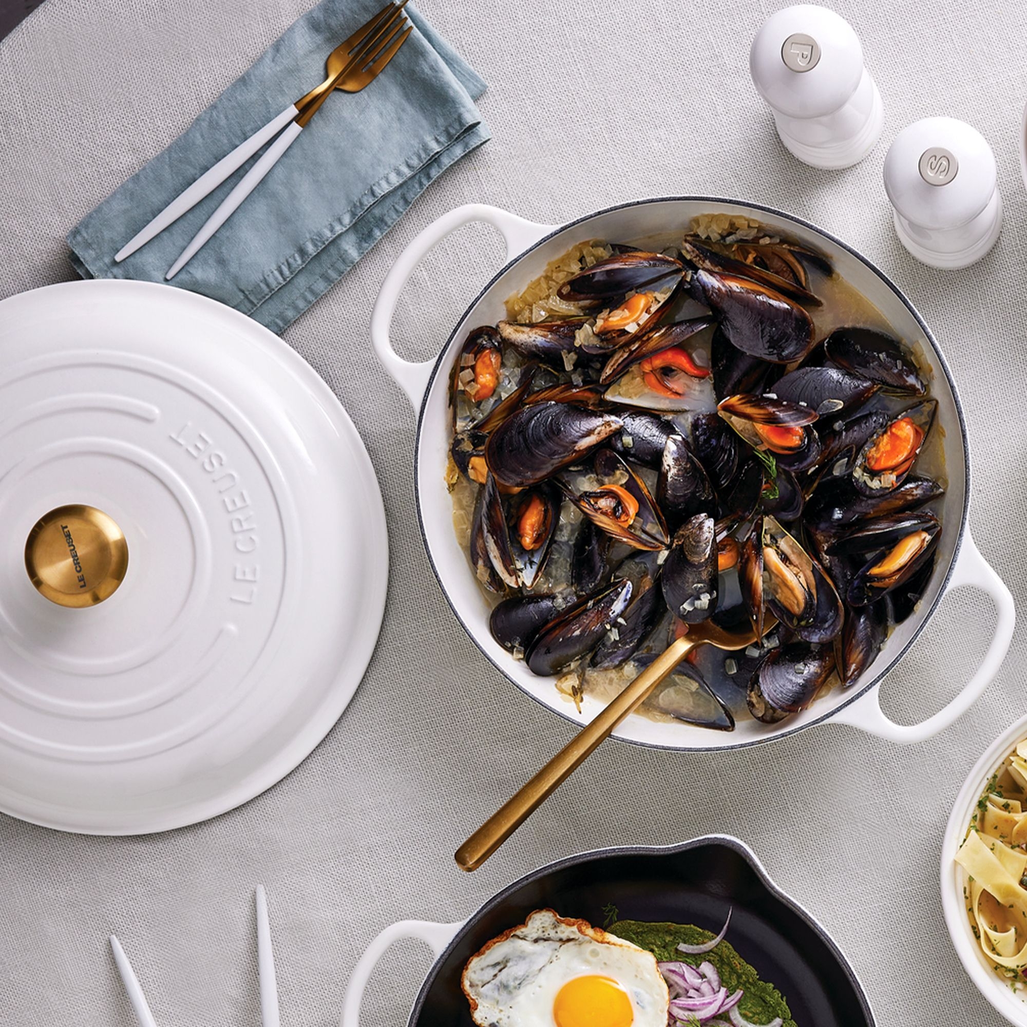 Le Creuset - Signature Gourmet-Profitopf 30 cm - Innen Weiß Le Creuset - Signature Gourmet-Profitopf 30 cm - Innen Weiß