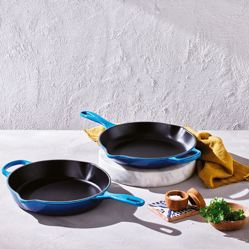 Le Creuset - Signature Cast Iron Skillet 26 cm - High Le Creuset - Signature Cast Iron Skillet 26 cm - High