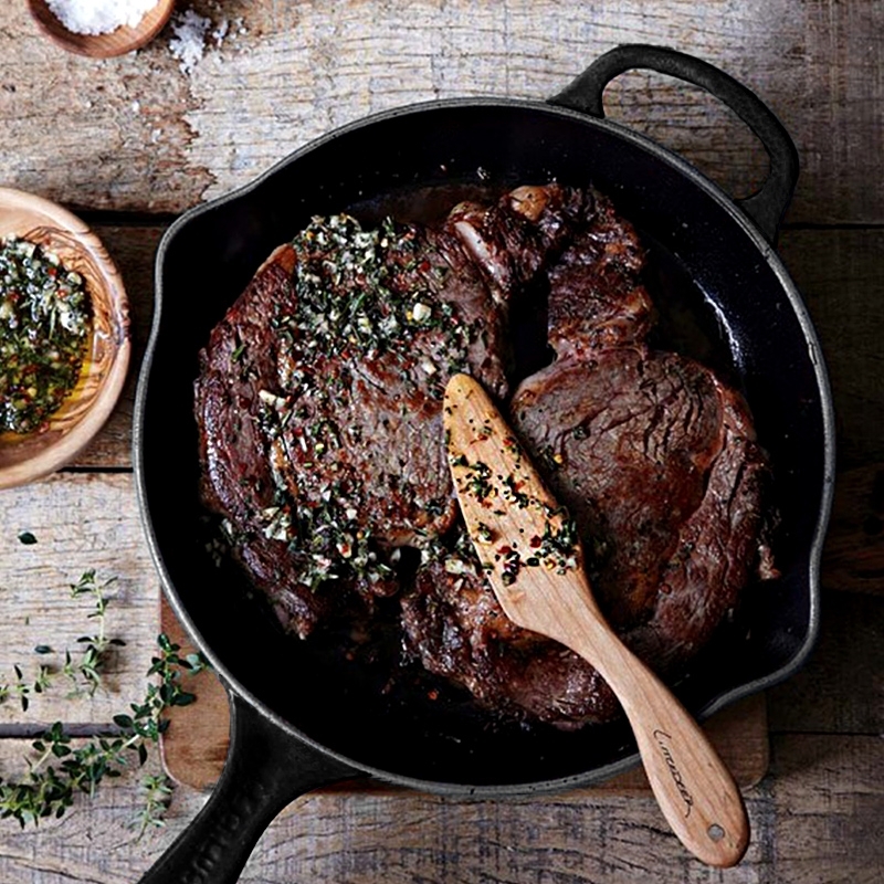 Le Creuset - Signature Cast Iron Skillet 26 cm - High Le Creuset - Signature Cast Iron Skillet 26 cm - High