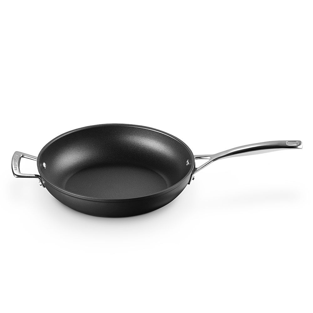 Le Creuset - Aluminum non-stick pans set 24/28 cm Le Creuset - Aluminum non-stick pans set 24/28 cm