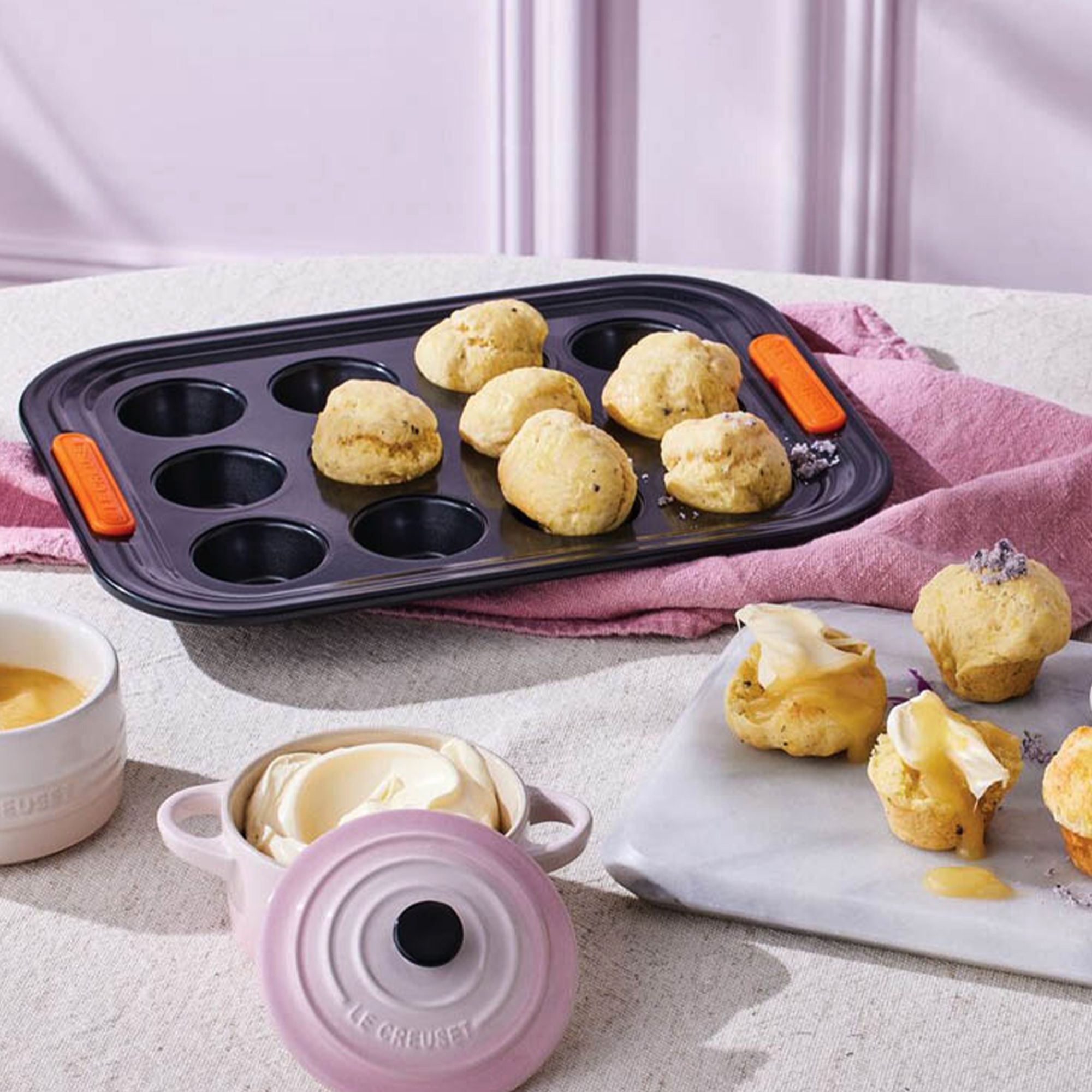 Le Creuset 12-cup Christmas tray with baked treats