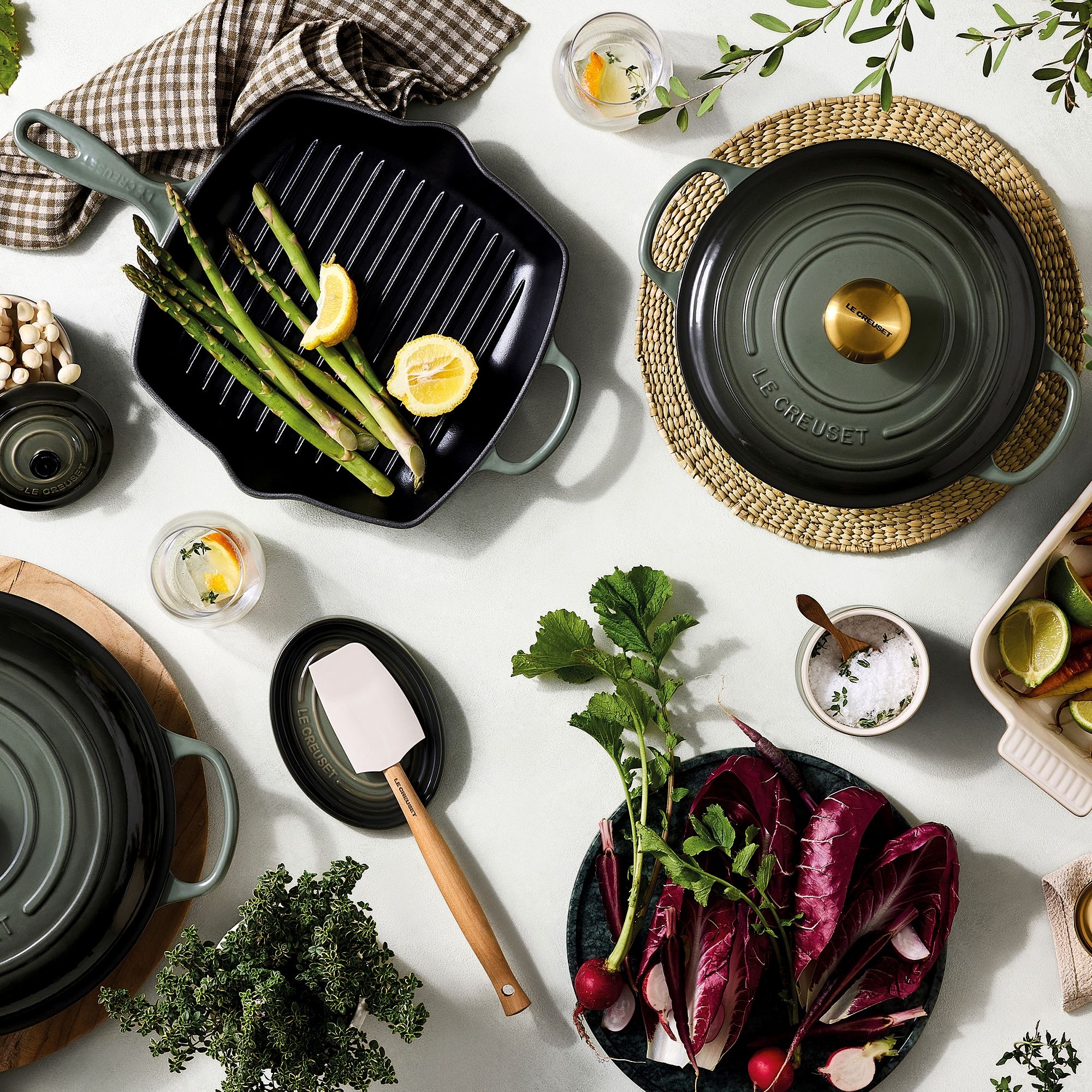 Le Creuset - Signature Round Casserole Le Creuset - Signature Round Casserole