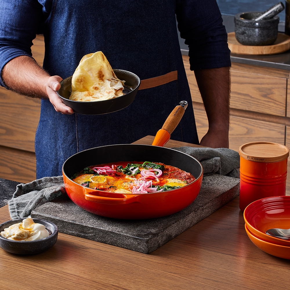Le Creuset - Sautépfanne Signature mit Holzgriff 28 cm